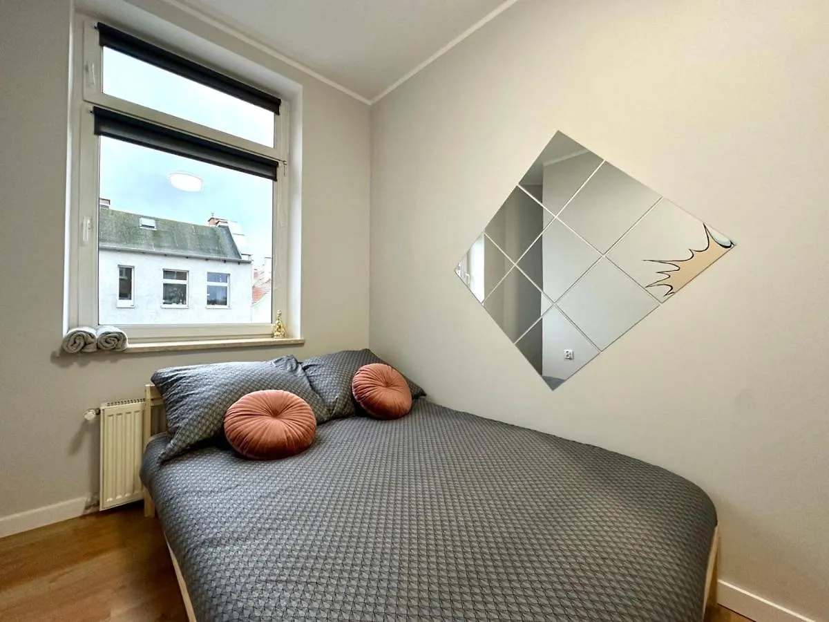 Mmrent Spidey Room Gdansk 0*,  Poland